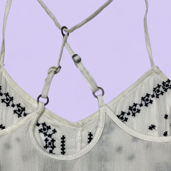 Hollister Cream & Navy Embroidered Fringe Tank Top – Size XS - Picture 6 of 8